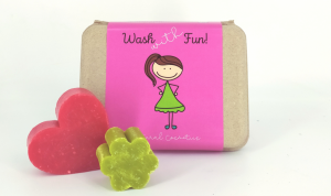 Gift pack Wash with Fun heart-shaped soap and one in the shape of a flower